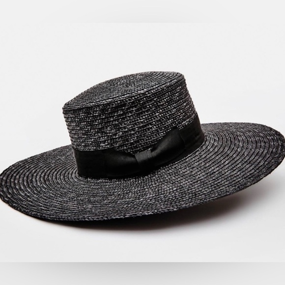 Olive & Pique Kenzi Wide Brim Black Straw Hat - Picture 1 of 8